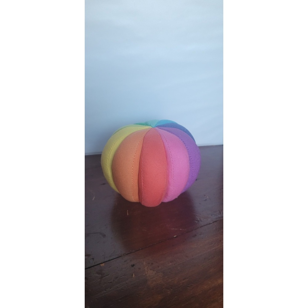 Lovevery Organic Cotton Rainbow Ball Senser Play